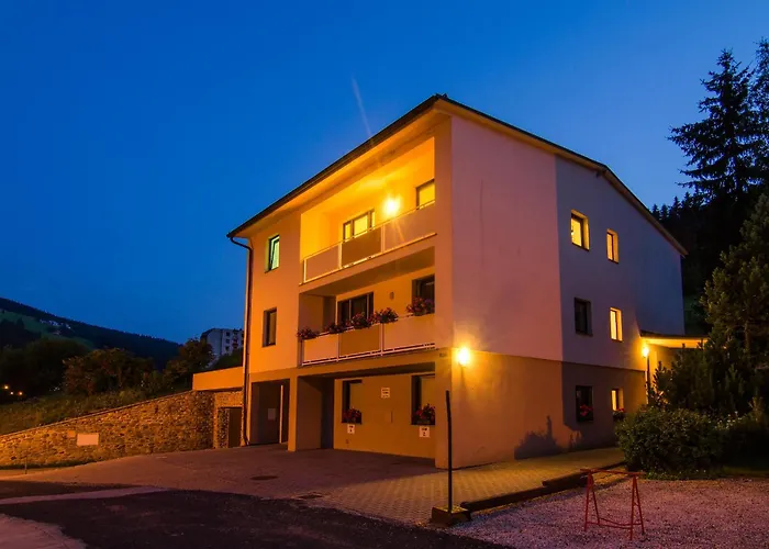 Apartament Michaela *